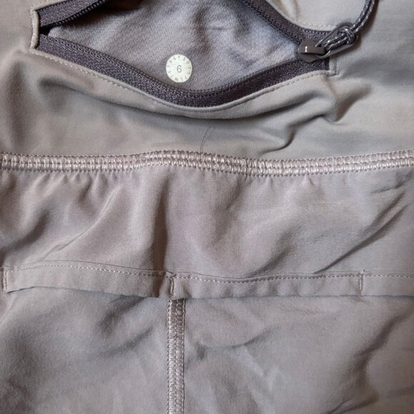 Lululemon Speed Shorts (Size 6) Mauve - Vintage - EUC - Picture 4 of 4